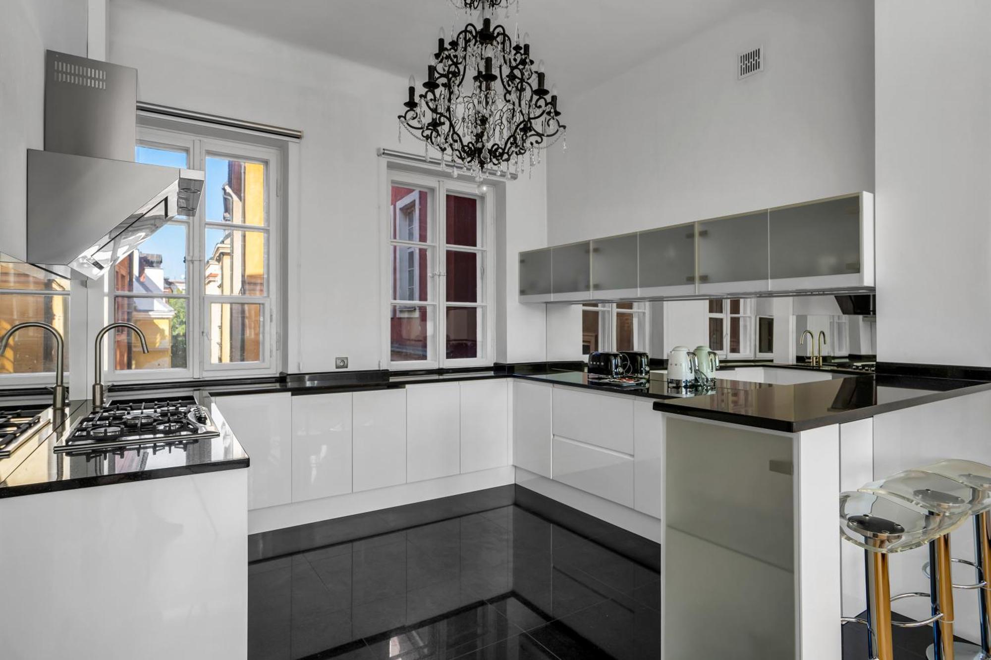 Warsaw Castle Apartments - Prime Location, Historic City Center, Castle View, Fast Internet - By Rentujemy Екстериор снимка